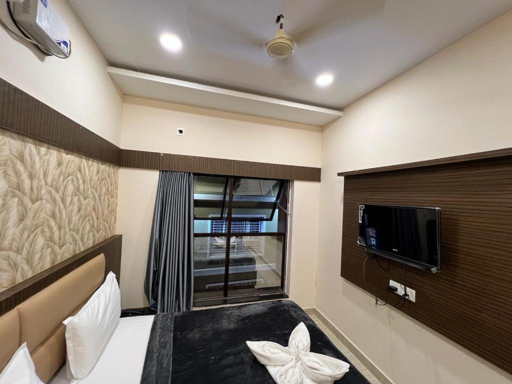 The Park Avenue Hotel - Business Class Hotel Near Central Railway Station Chennai Periyamet Exterior photo