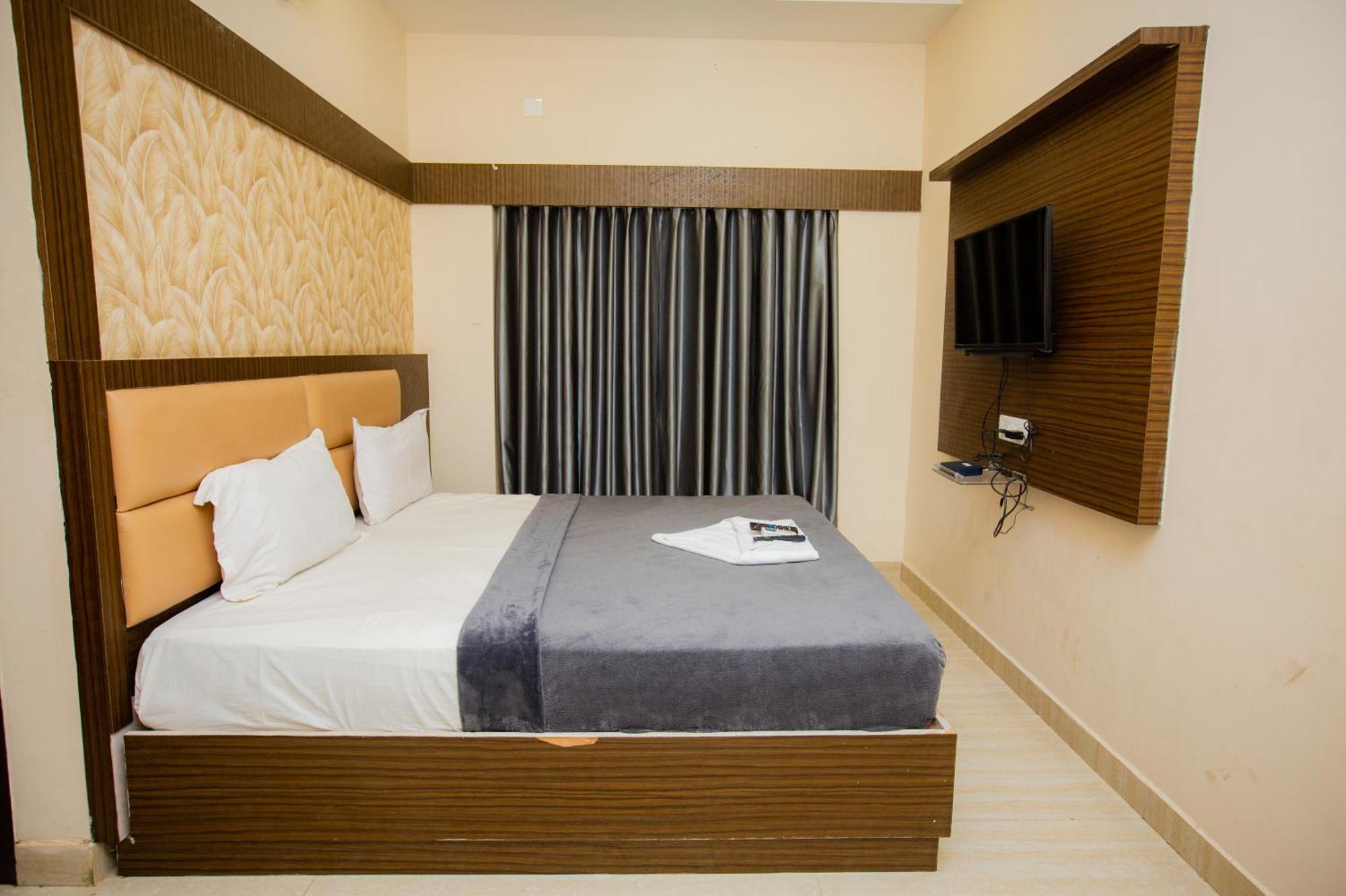 The Park Avenue Hotel - Business Class Hotel Near Central Railway Station Chennai Periyamet Exterior photo